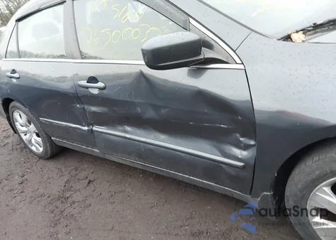 2006 Honda Accord 2.4 Lx from USA, damaged, VIN 1HGCM56436A130674